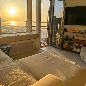 Luxe studio/suite met zeezicht en volle zon